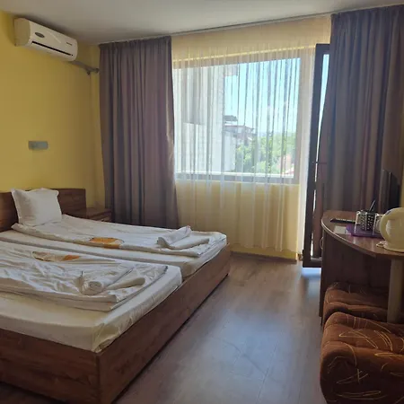 Vladimirov Primorsko