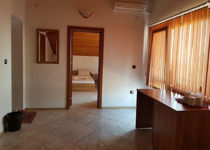 Vladimirov Πανσιόν